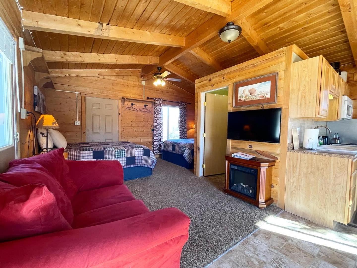 The Park Cabin At Mount Carmel Motel And Rv Park Esterno foto